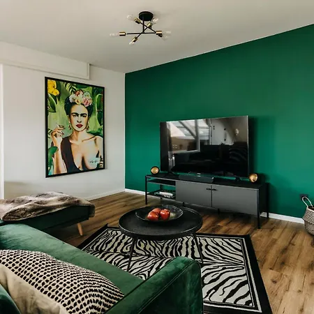 Happy Platz Mit Sauna, Flair & Platz Fuer Grosse Familien Apartment *
